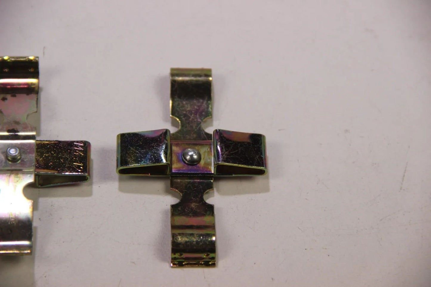 Original BMW E12 Zubehör Belagsatz 34211150554 Bremssattel Zubehör Clips