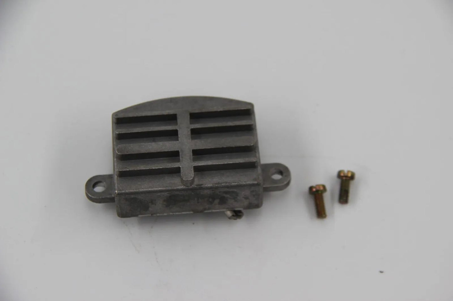 Original BMW E21 320 M20 E30 316 M10 E28 518 M10 Regler Motorola NOS 12311707245