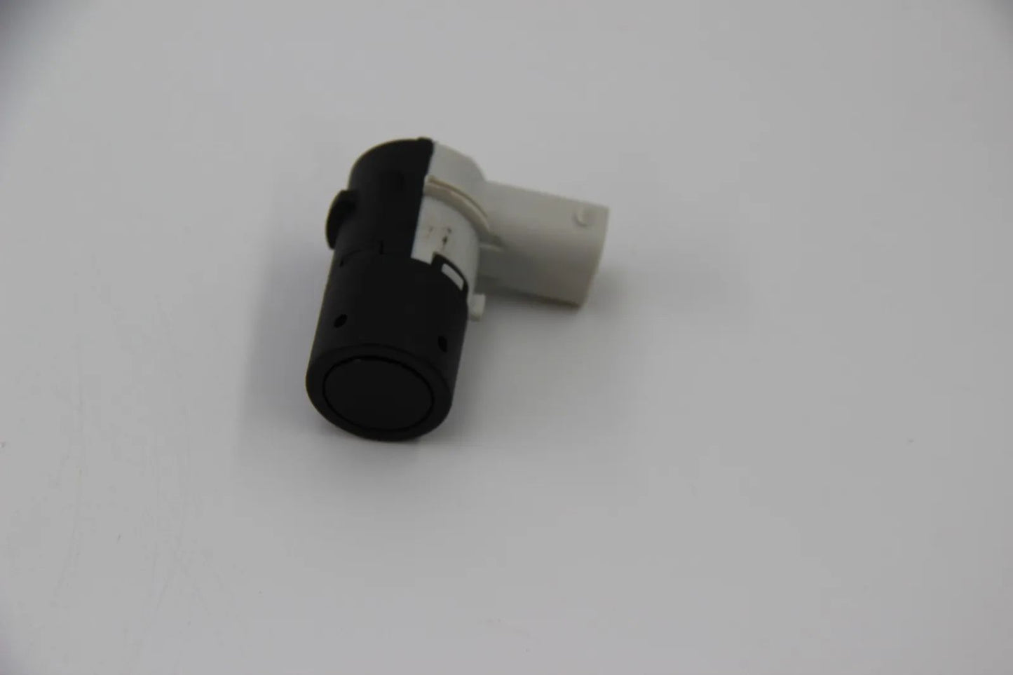 Original BMW E39 E60 E53 E85 E86 Ultraschallwandler schwarz  66206989068