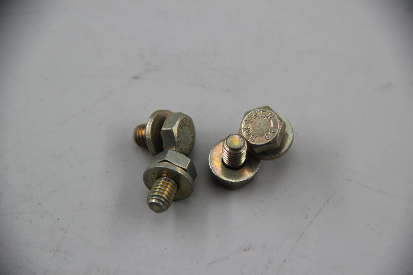 Original BMW E30 E36 E46 4x Sechskantschraube mit Scheibe M6X10-Z1 07119915041