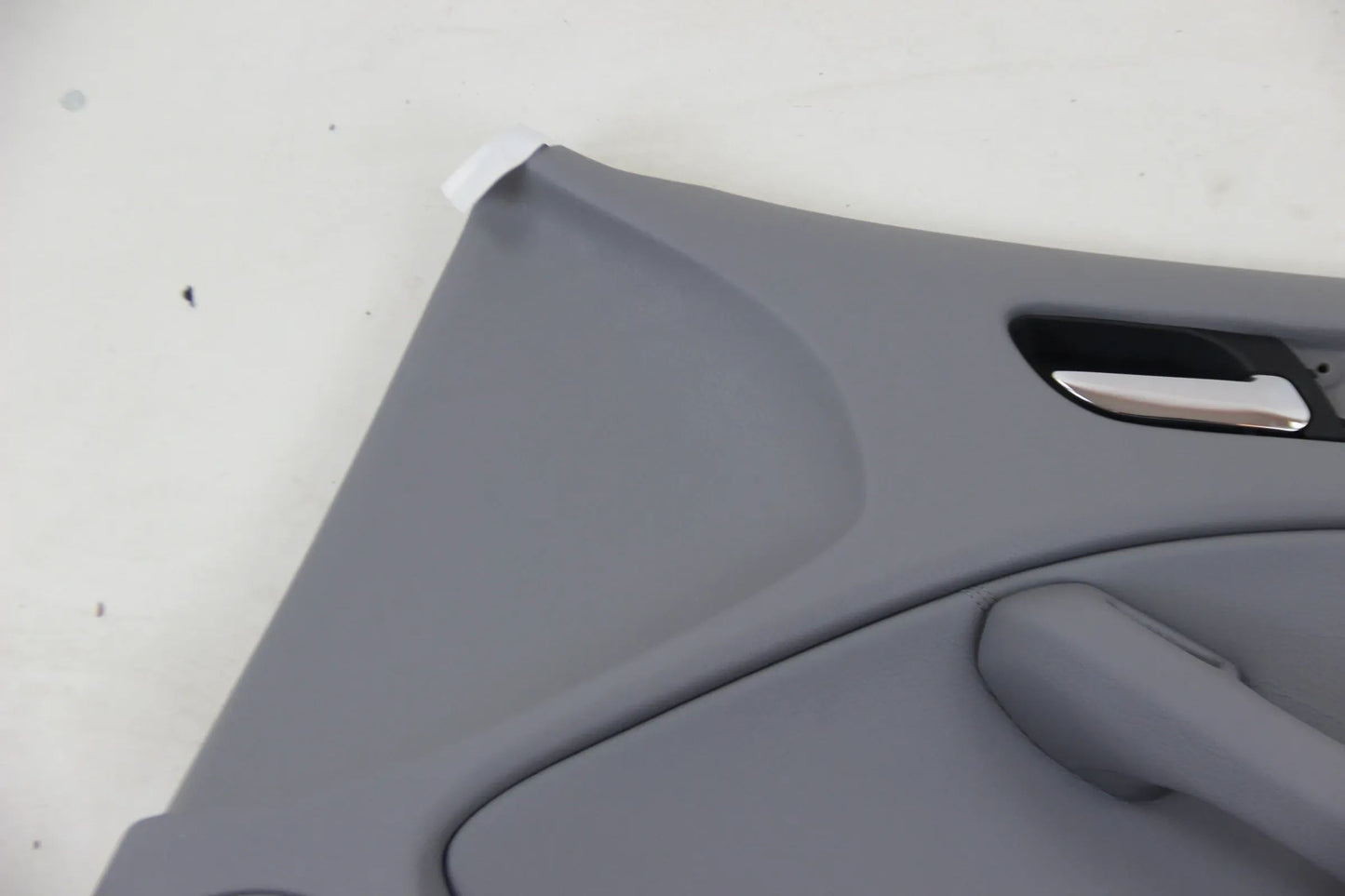 Original BMW 3er Serie  E46 316i-330xi Türverkleidung vorn rechts 51418224598