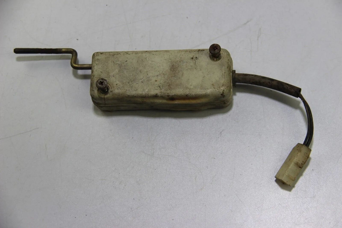 Original BMW E32 E34 Stellmotor ZV Zentralverriegelung Tankdeckel 51261363592