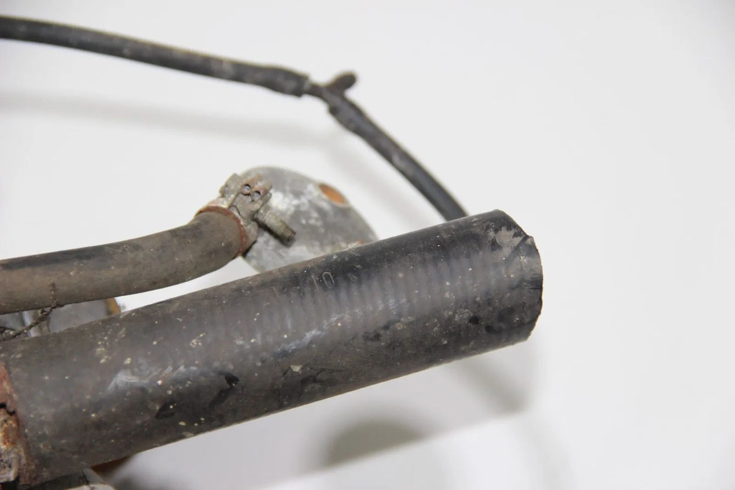 BMW M30 Oldtimer Vergaser Ansaugbrücke Krümmer 6 ZYL 1254376