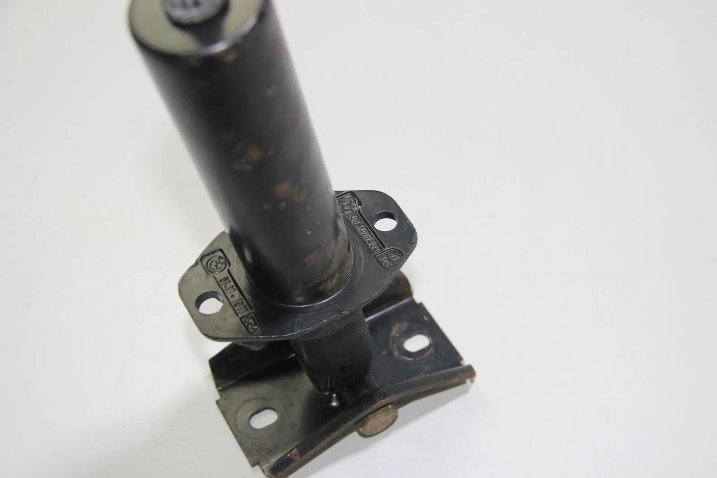 BMW E30 Stoßstangenhalterung Pralldämpfer 51111911294 Bumper Mount