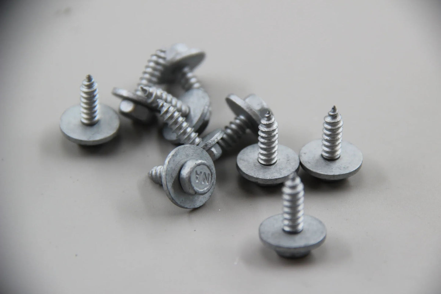 BMW E81 E21 E12 E24 E23 E31 10x Sechskantblechschraube ST4,8X16-ZNS3 07119901299