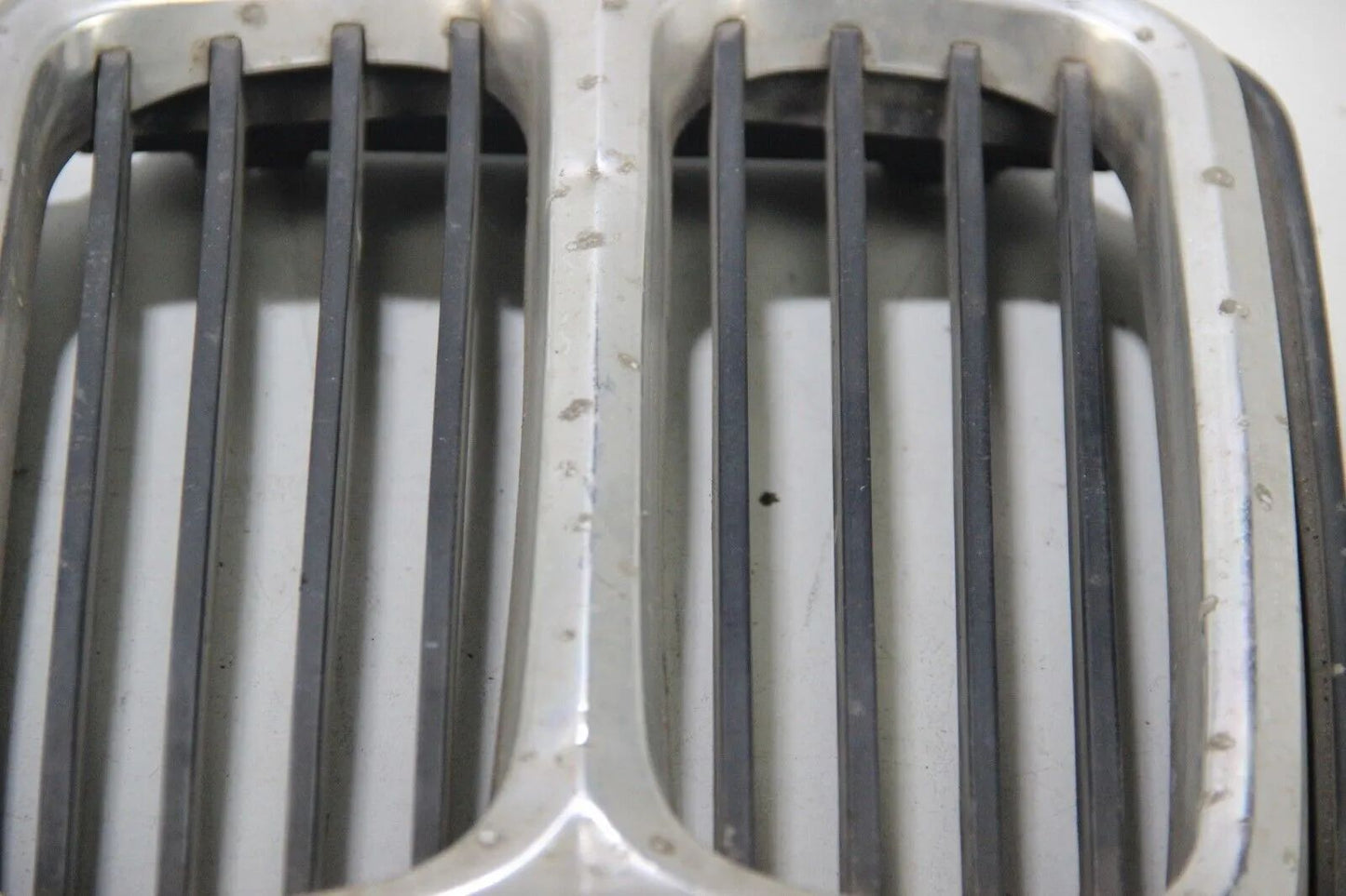 Original BMW E12 518i-535i M535i Niere Kühlergrill Kidneygrille 5er  1848104