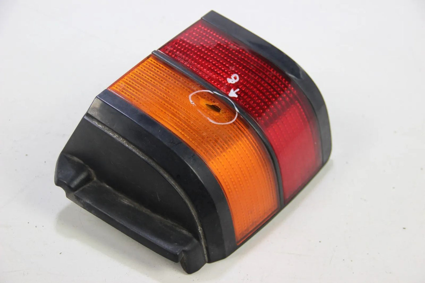 Original VW Passat 35i 	Heckleuchte Links Hella Taillight OEM 	333 945 111