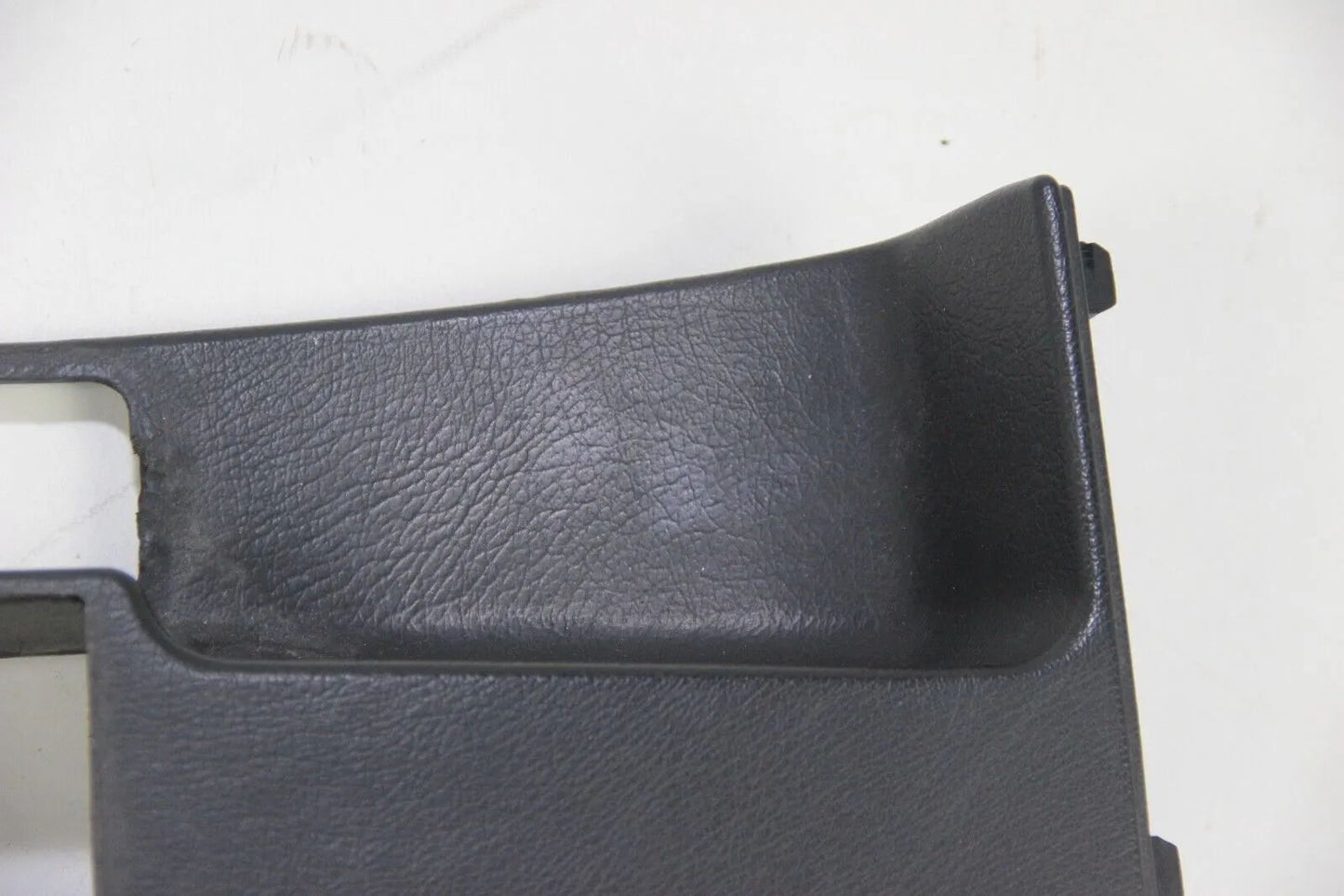 Original BMW E30 316i 318i 320i  325i M3 Mittelkonsole Kassettenfach 51161884246