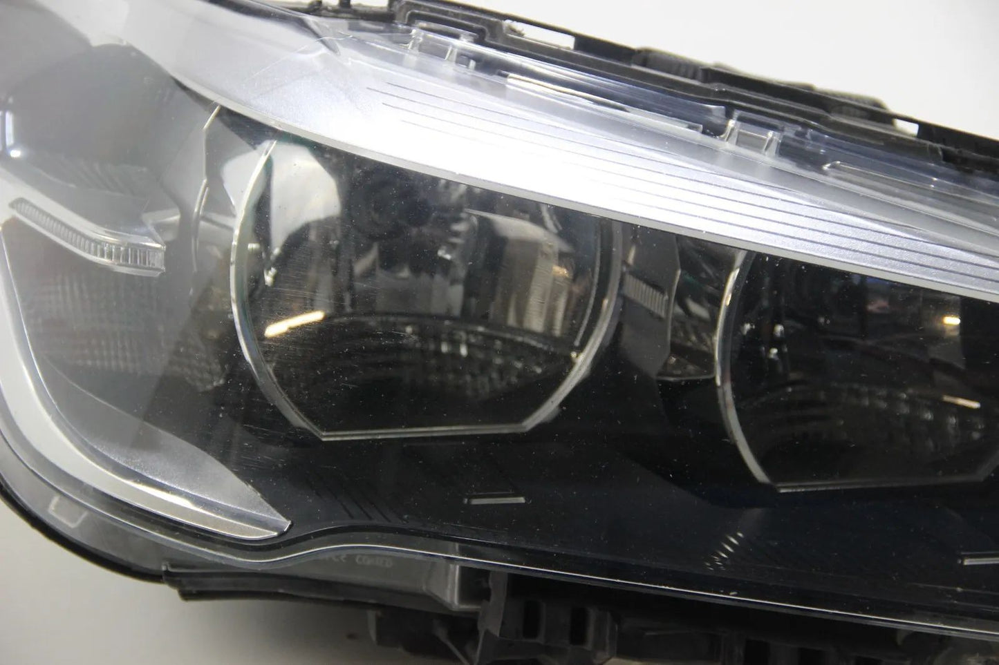 BMW X1 F48 ab 2014 Hauptscheinwerfer Scheinwerfer vorne Rechts  63117346534