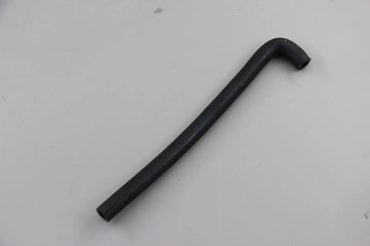 Original BMW E30 E28 E34 E32 E31 Kraftstoffschlauch 32MM-210MM 13311288284