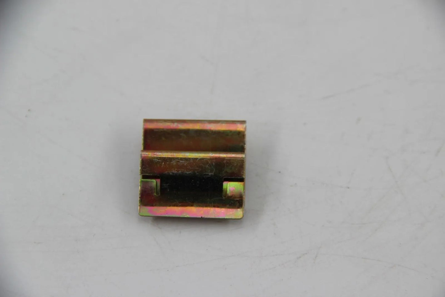 Orig BMW E34 M5 E32 750iLS Klammer Türdichtung vorne 10Stk 51211908406