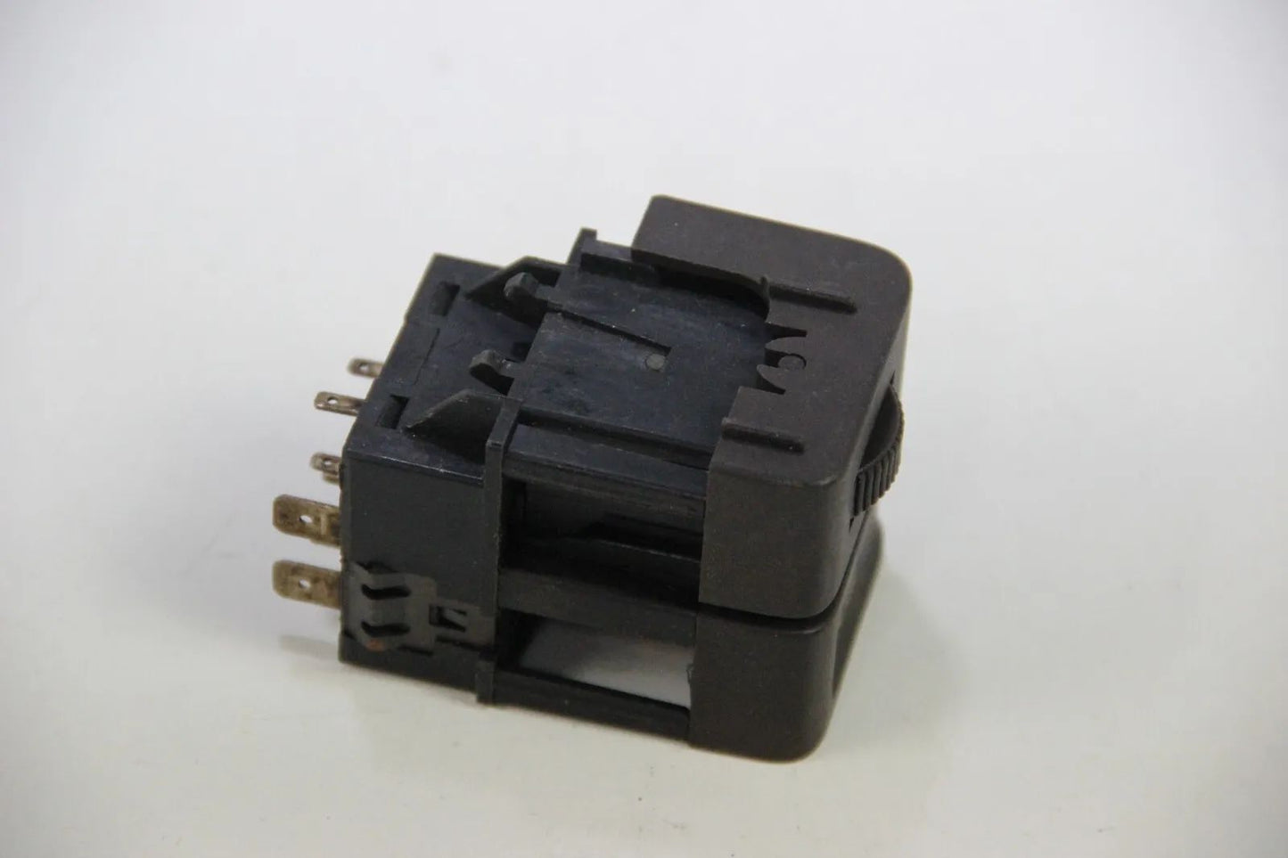 Original Audi Audi 80 coupe urquattro Lichtschalter negro braun 811941531