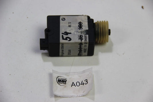 NEU BMW Original E38 Stellantrieb Heckklappe 67118360 Zentralverriegelung