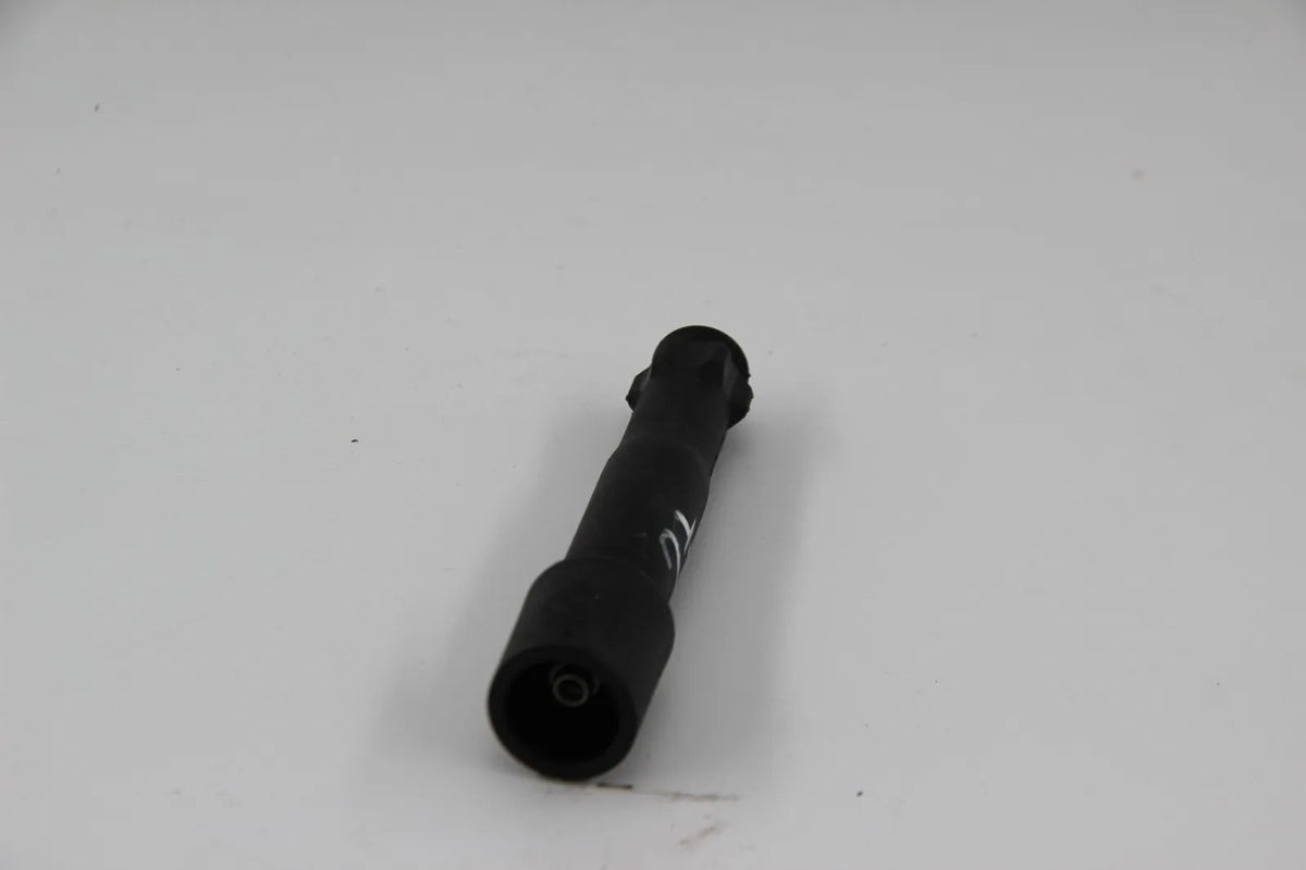 Original BMW E36 E34 E32 E38 E31 Zündkerzenstecker Zündspule  12131730521