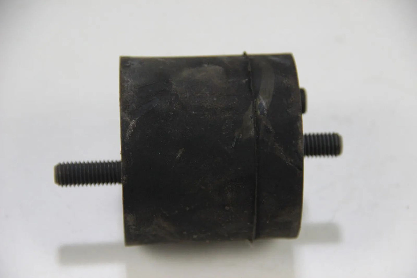 NEU Original BMW E34 520i 525i Motorlager Gummilager 1138879