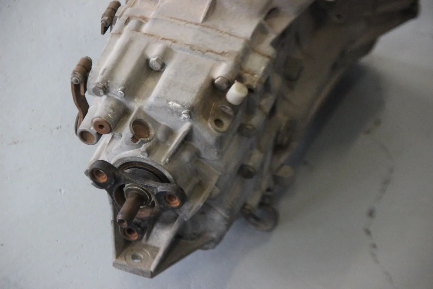 Original Mercedes W124 W201 M102 Getriebe 5-Gang Gearbox OEM 2750021090