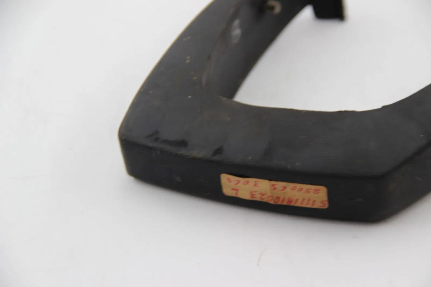 Original BMW E9 2.5cs - 3.0 cs csi csl Gummipuffer Horn Links NOS 51111810523