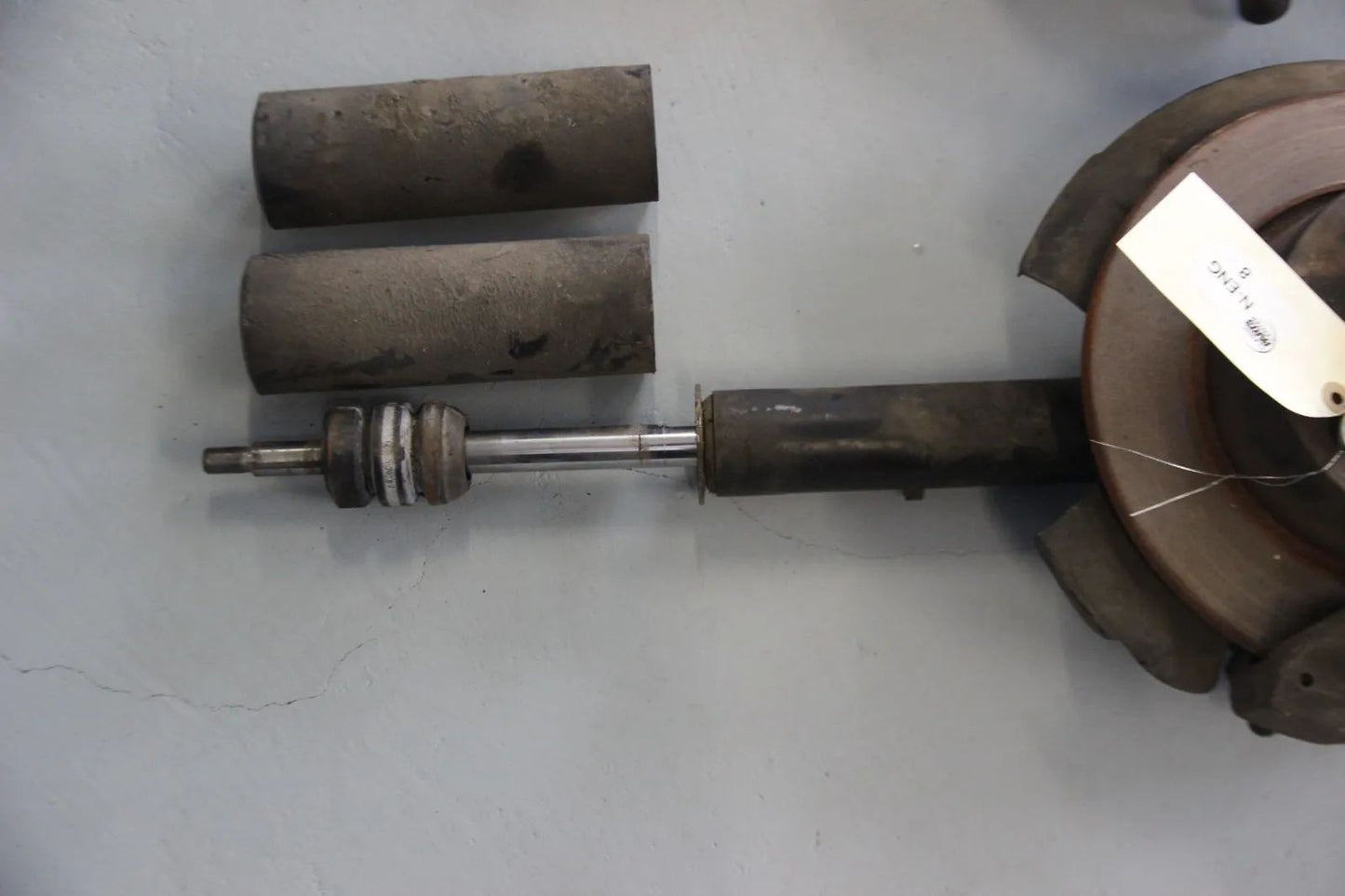 Original Porsche 914 914/6 Federbeine vorne Links Rechts Bremssattel Stoßdämpfer