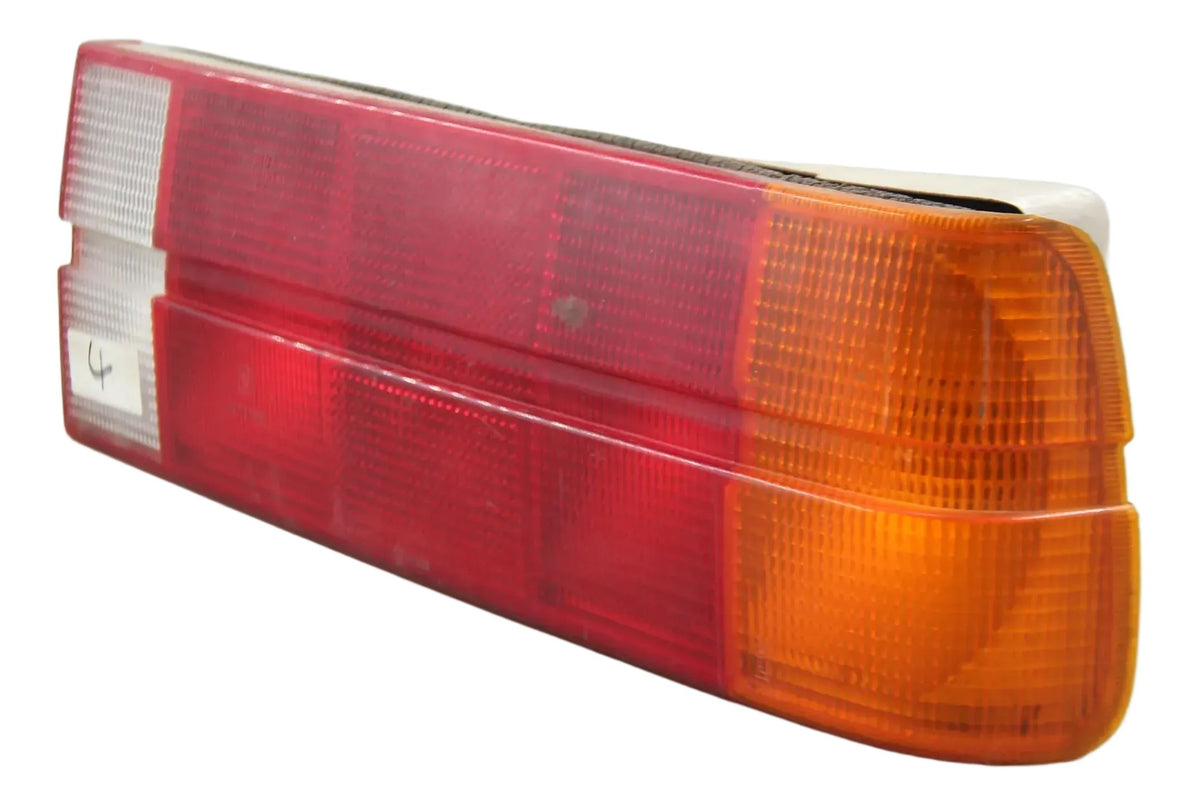 Original BMW E30 318i 320i 323i 325i M3 Heckleuchte rechts 63211370682