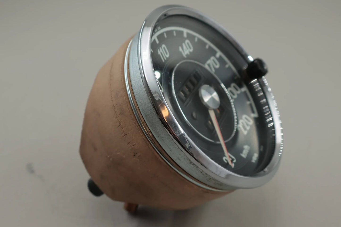 Mercedes-Benz W113 Pagode Tachometer Kombiinstrument 220kmh 800km Probebetrieb