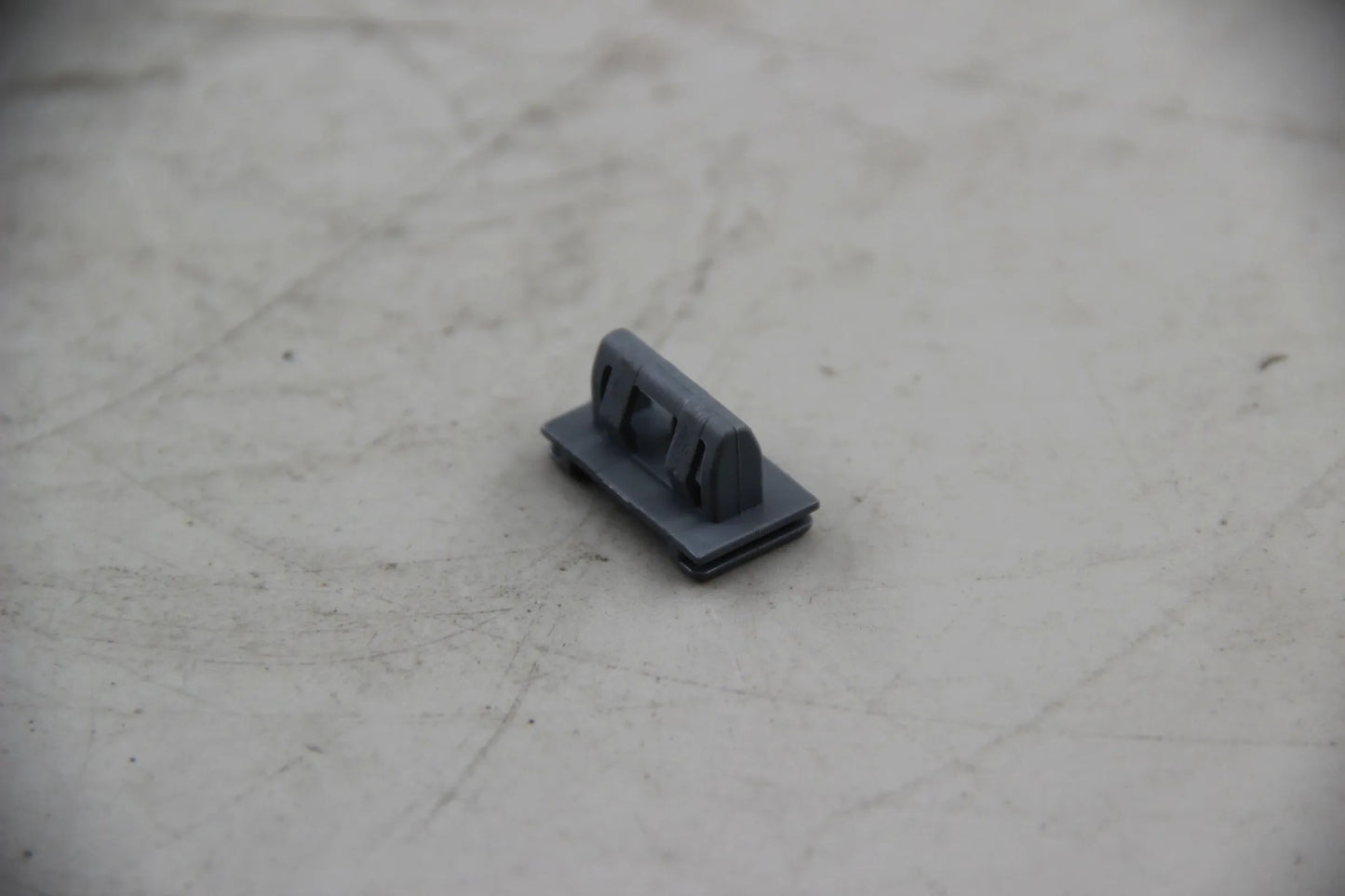 Original BMW E61 E83 E53 E70 Clip Panorama Glasdach NOS NLA 51447123304