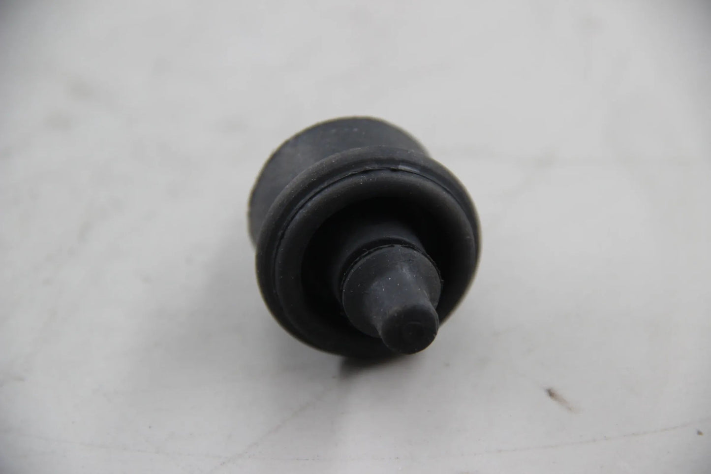 Original BMW E21 315-320 E30 E12 E28 E24 E23 Anschlagpuffer 25111204422