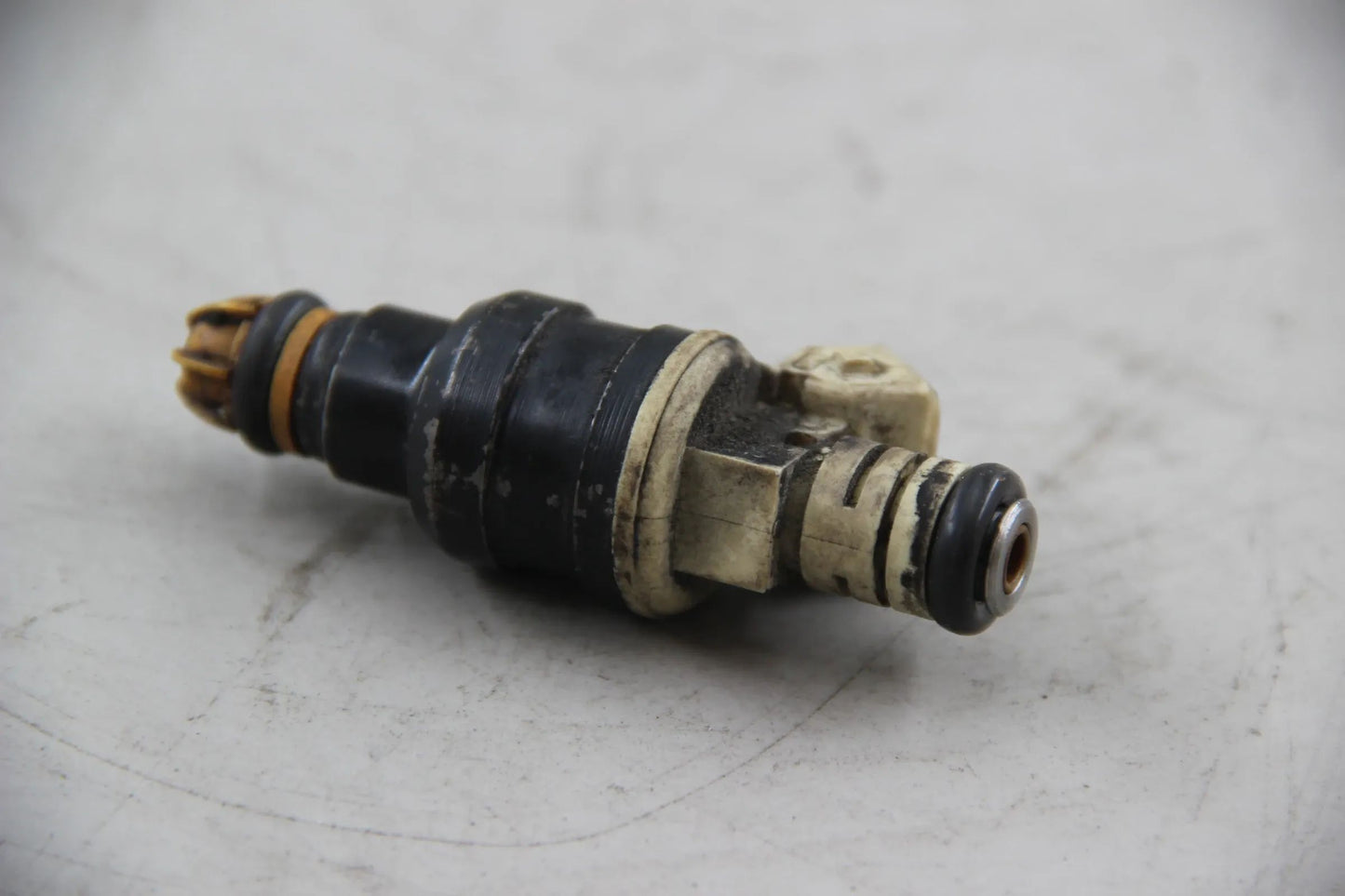 Original BMW E28 E30 520i 320i 525e 325e M20B27 Einspritzdüse BOSCH 0280150716