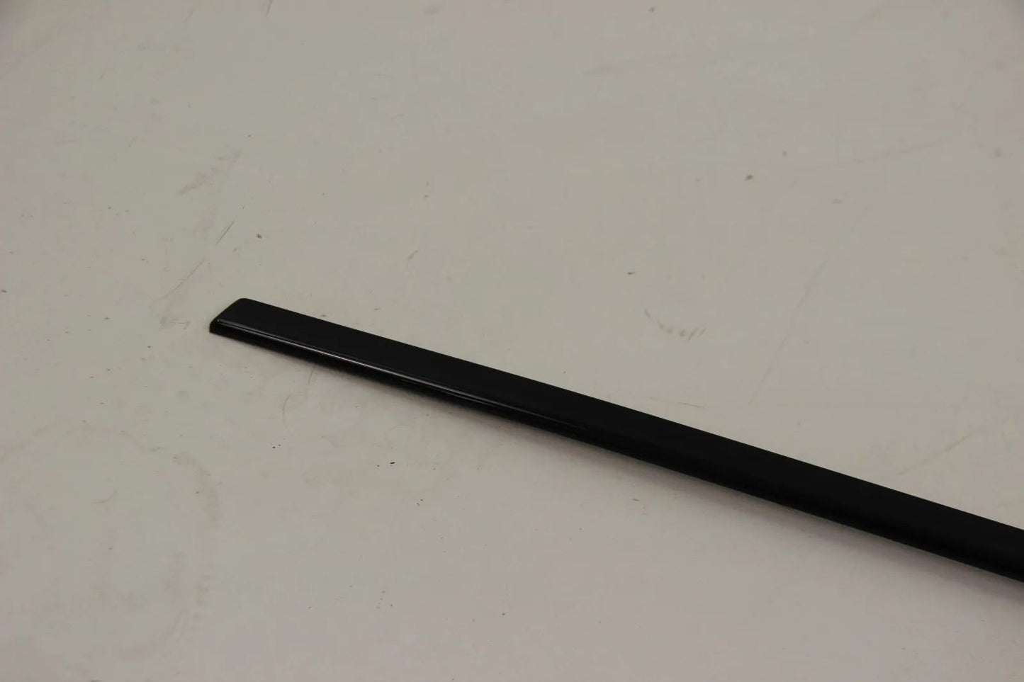 BMW E39 5er 520i-540i M5 Zierleiste hinten rechts GLANZSCHWARZ NOS 51362427438