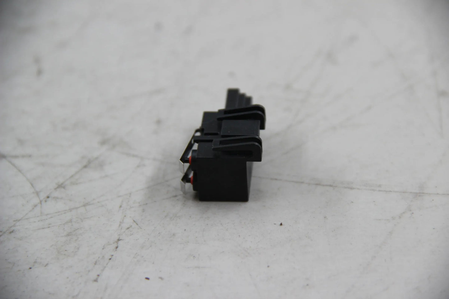 Original BMW E46 316i-330i M3 Microschalter Heckklappenverschluss 51247002354