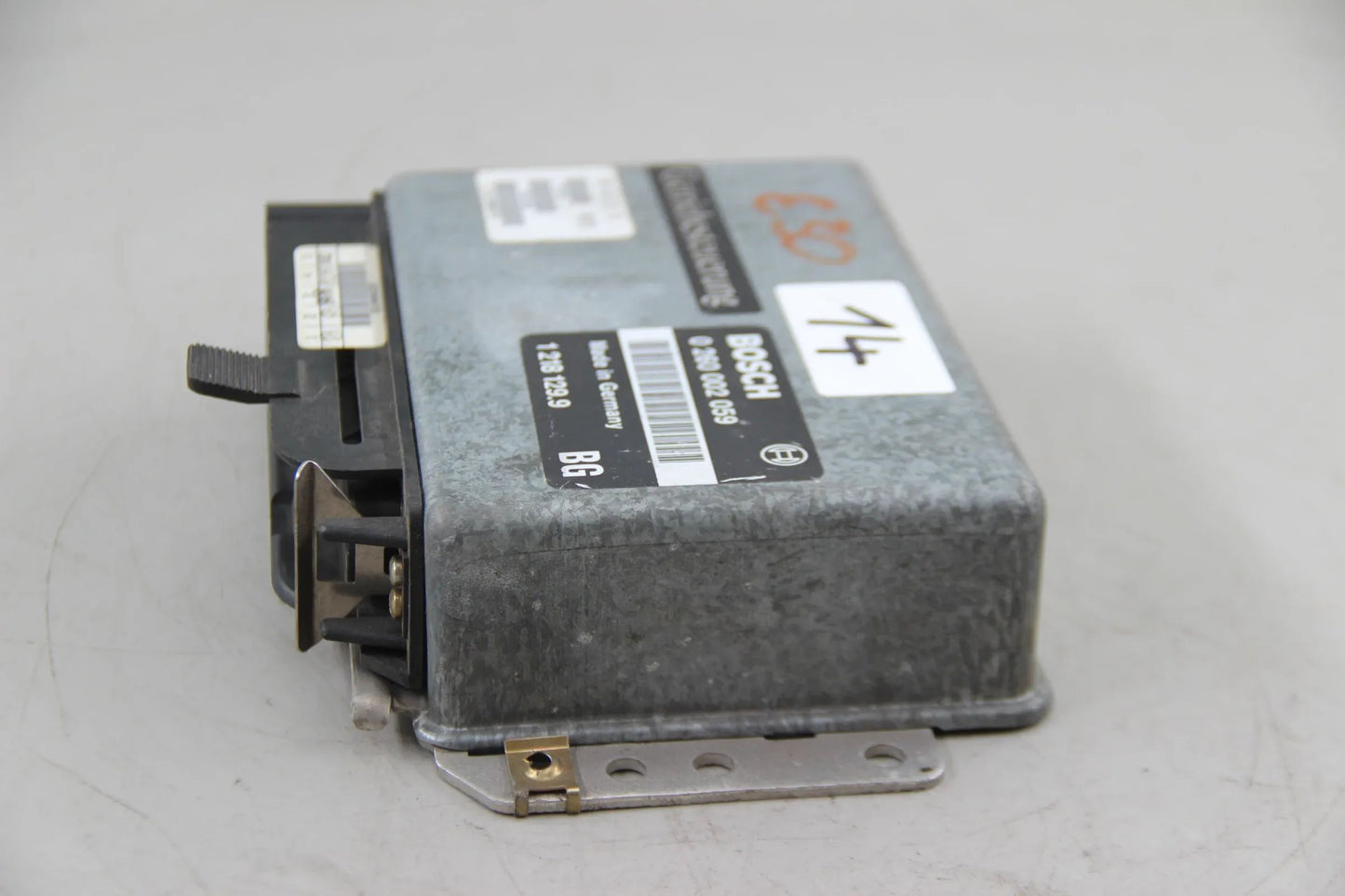 Original BMW E30 Steuergerät EGS CODE:BG BOSCH 24601218129 / 0260002059