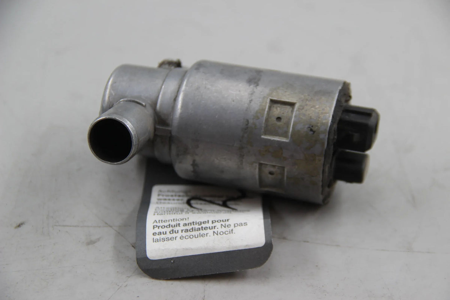 Original BMW E30 318D M40 E36 316i 318i Leerlaufregler BOSCH 0280140519