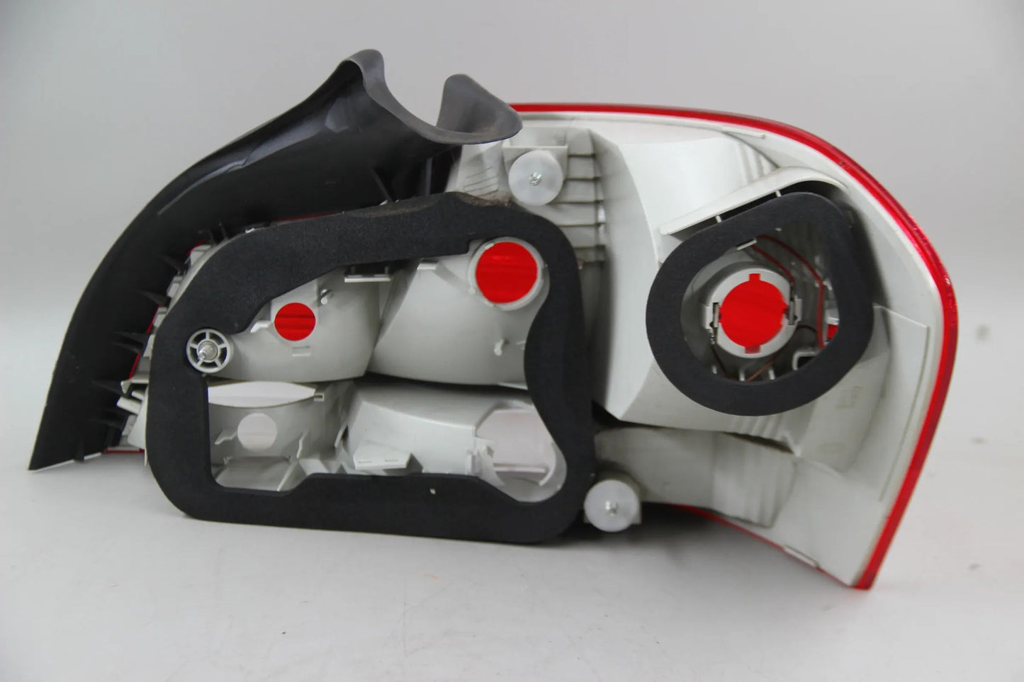 Original BMW E82 1er Heckleuchte links NOS NLA 63216924519