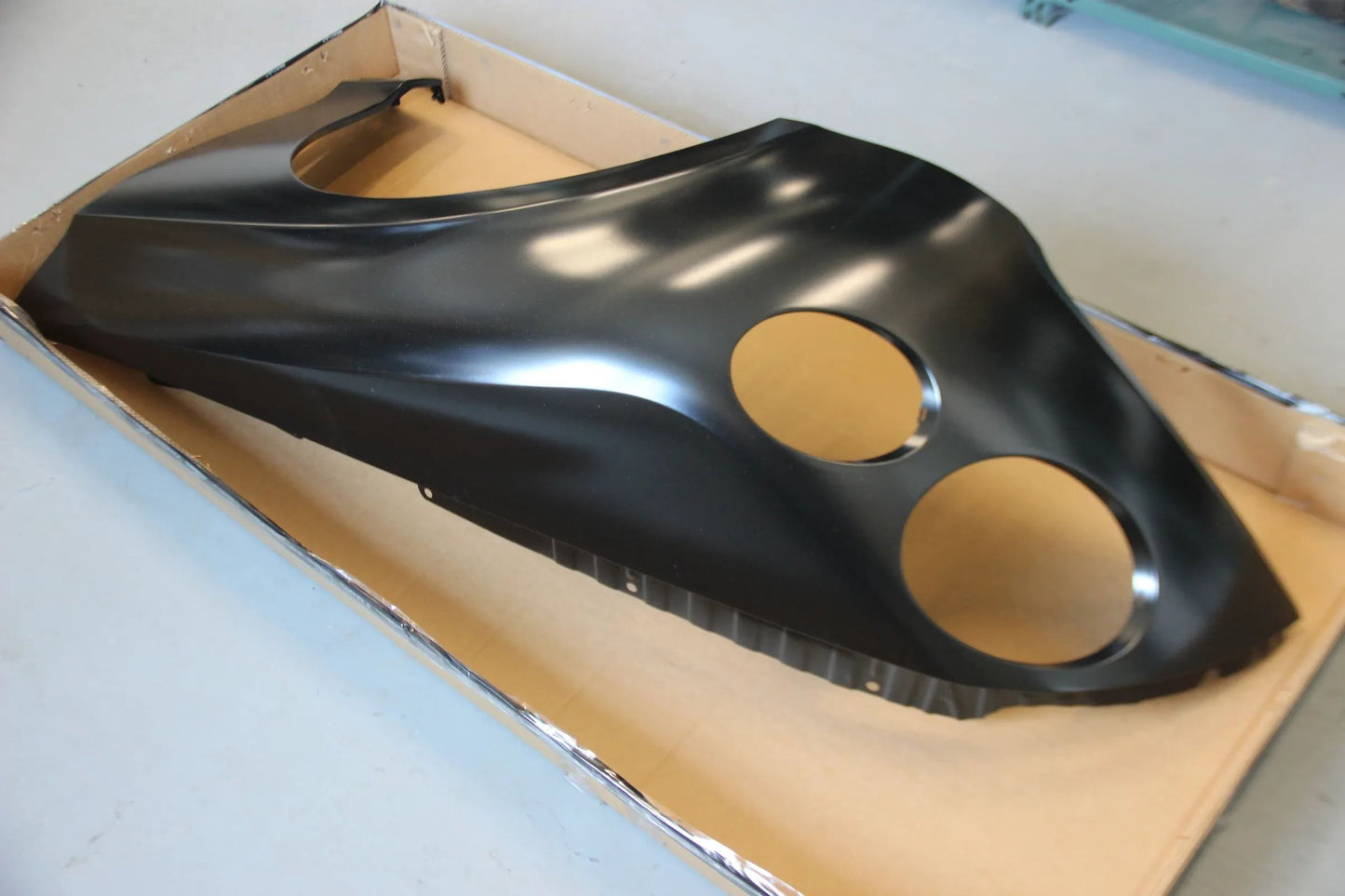 Bentley Continental GT W12 GT3-R GTC Front Fender LH Kotflügel links 3W8821021AQ