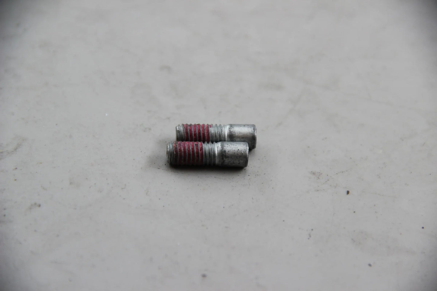 Original BMW E39 520i 523i 525i 528i 530i 2x Schaftschraube 34111164022
