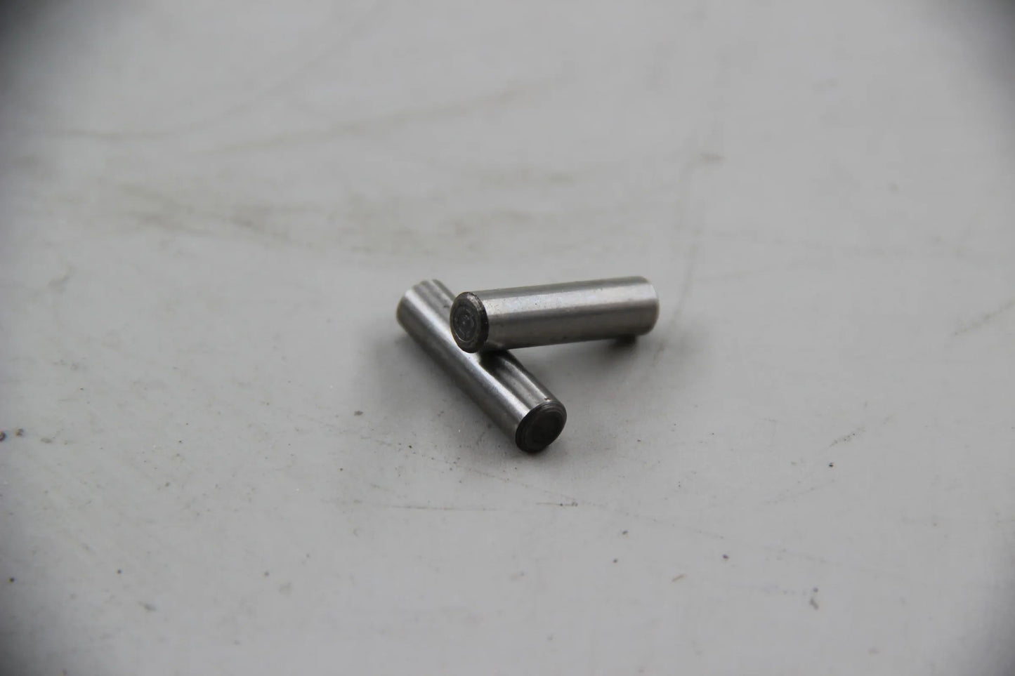 Original BMW E10 E9 E81 E88 E21 E30 E46 E12 E39 E60 2x Zylinderstift 23411466134