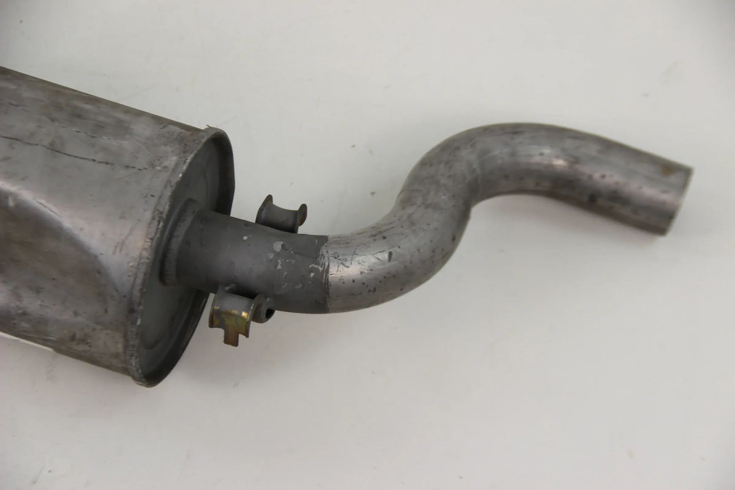 Original BMW E12 520 M20 525 528 M30 Nachschalldämpfer 18121245783