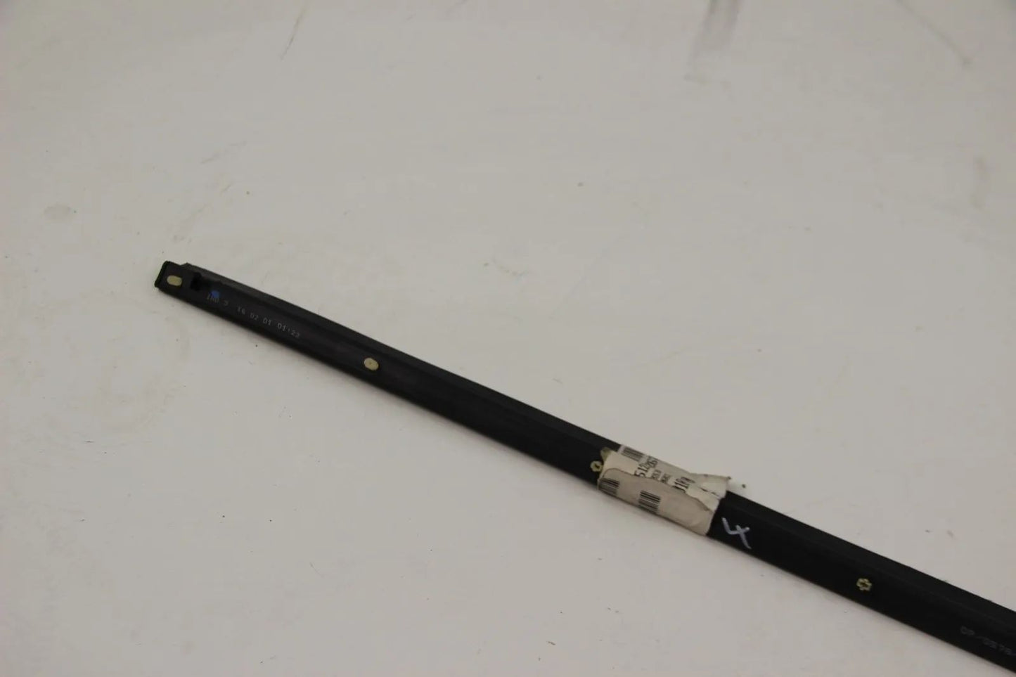 Original BMW E39 5er 520i-540i Dichtung Türfuge Einstieg vorne links 51218202675