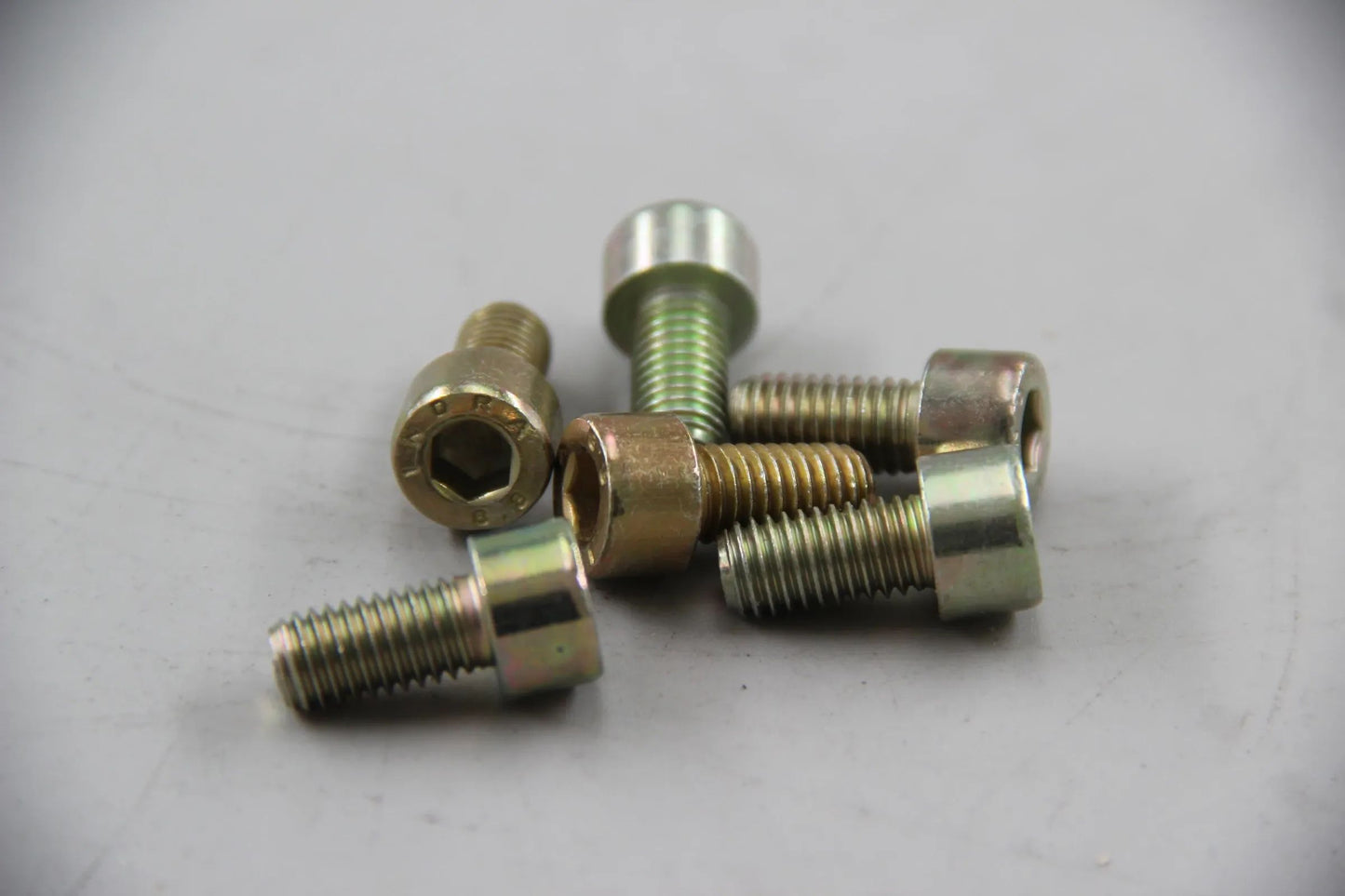 Original BMW E30 E36 E28 E34 E24 E23 E10 6x Zylinderschraube M8X16 07119919939