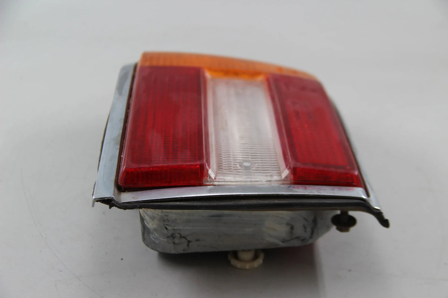 Original BMW E10 1502-2002tii 2002turbo Rückleuchte Reflektor links 63211356931