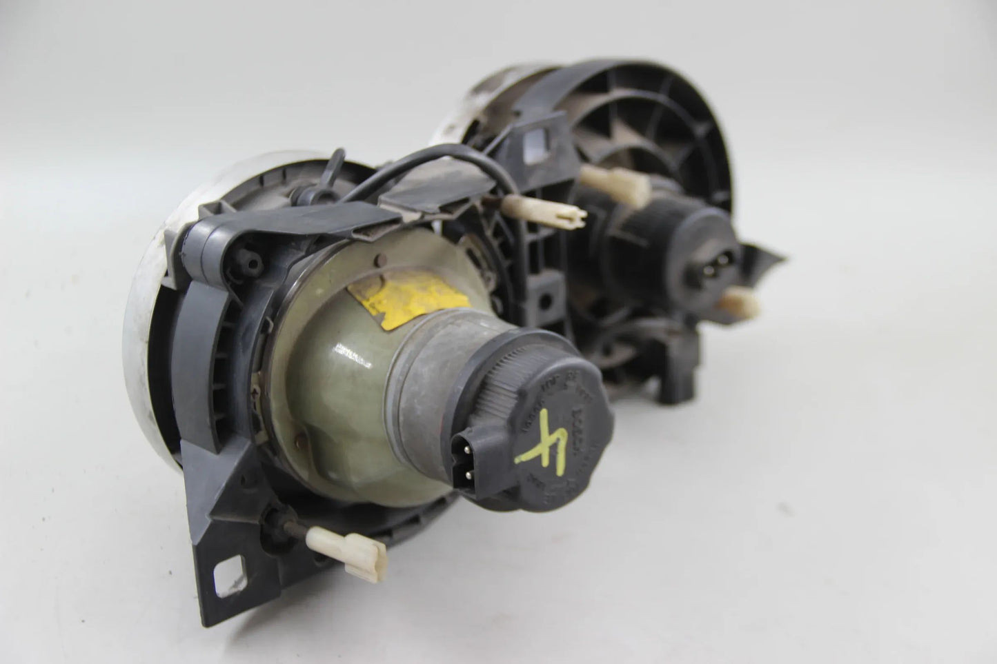 Original BMW E30 3er Doppelscheinwerfer links BOSCH 1305544102