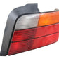 Original BMW E36 318tds 320i Limousine Heckleuchte rechts beschädigt 63211387046