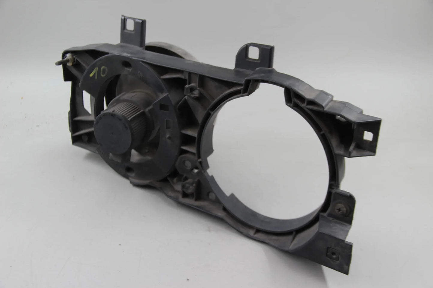 Original BMW E32 E34 Frontscheinwerfer rechts Hella 13174000