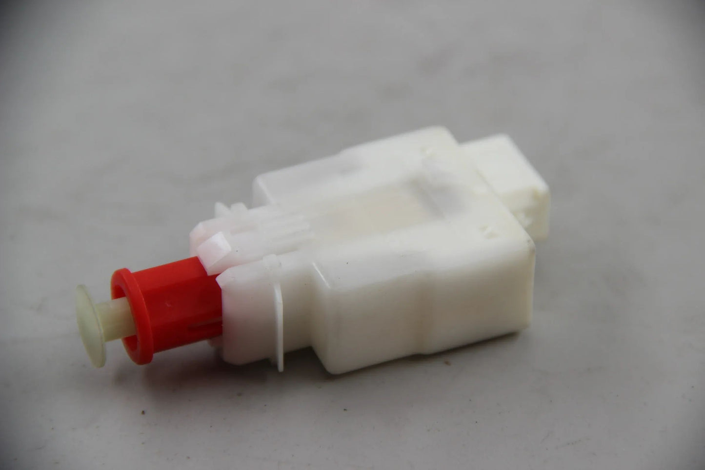 Orig. BMW E30 E36 E46 E34 E39 E24 E32 E31 Kupplungsschalter 2-Polig 61318360421