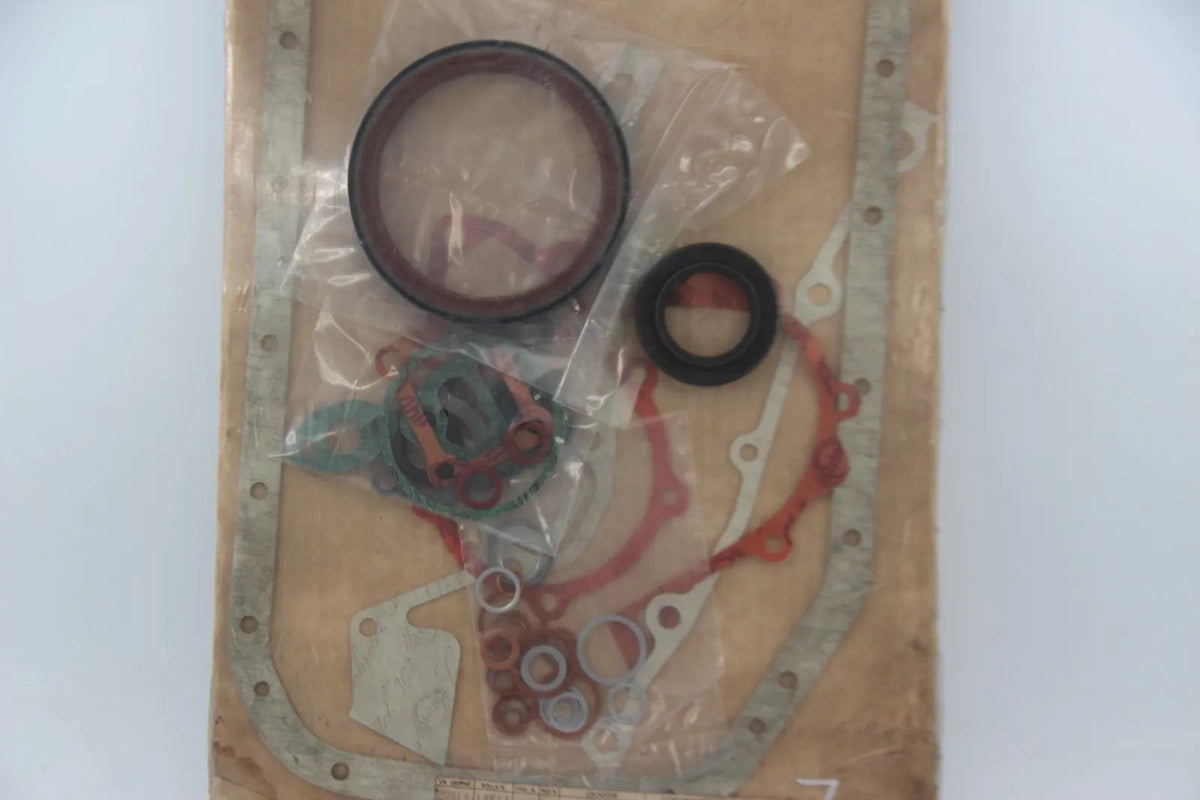 Original BMW E12 518 Dichtungssatz Kurbelgehäuse NOS 11001260671