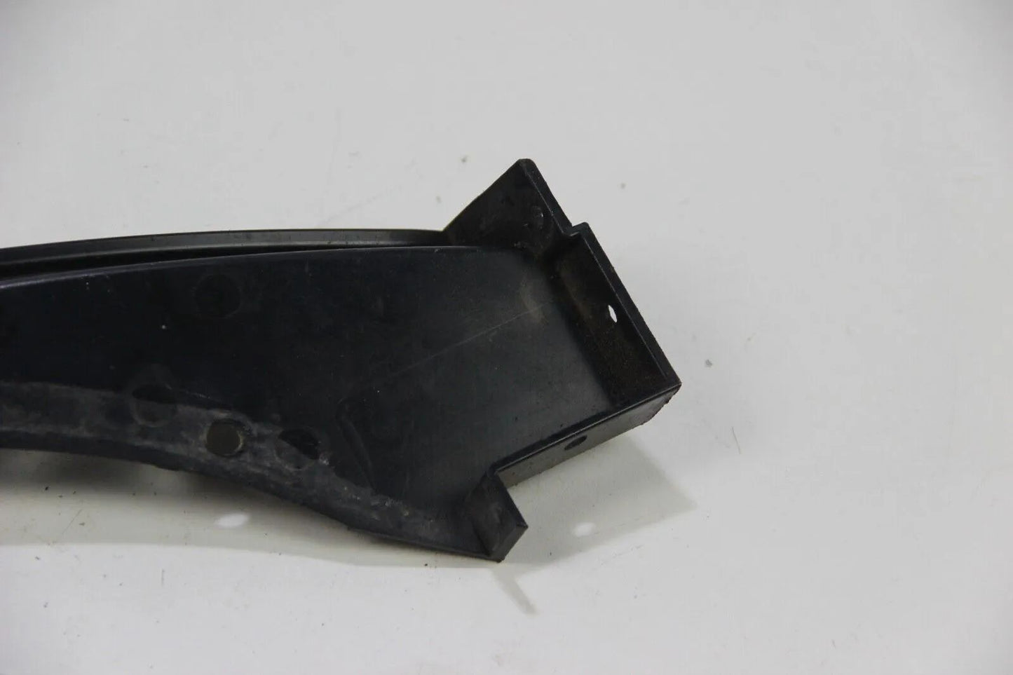 Original BMW E30 M3 S14 Radhaus Abdeckung Stoßstange hinten links Halterung 3er