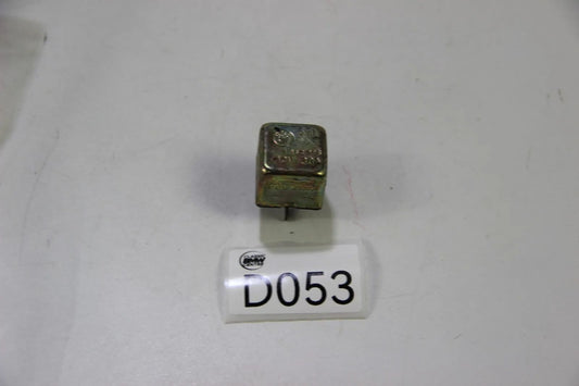 Original BMW E3 E9 E10 E12 E21 E23 E24 E28 Relais Relay gold Oldtimer 1364986