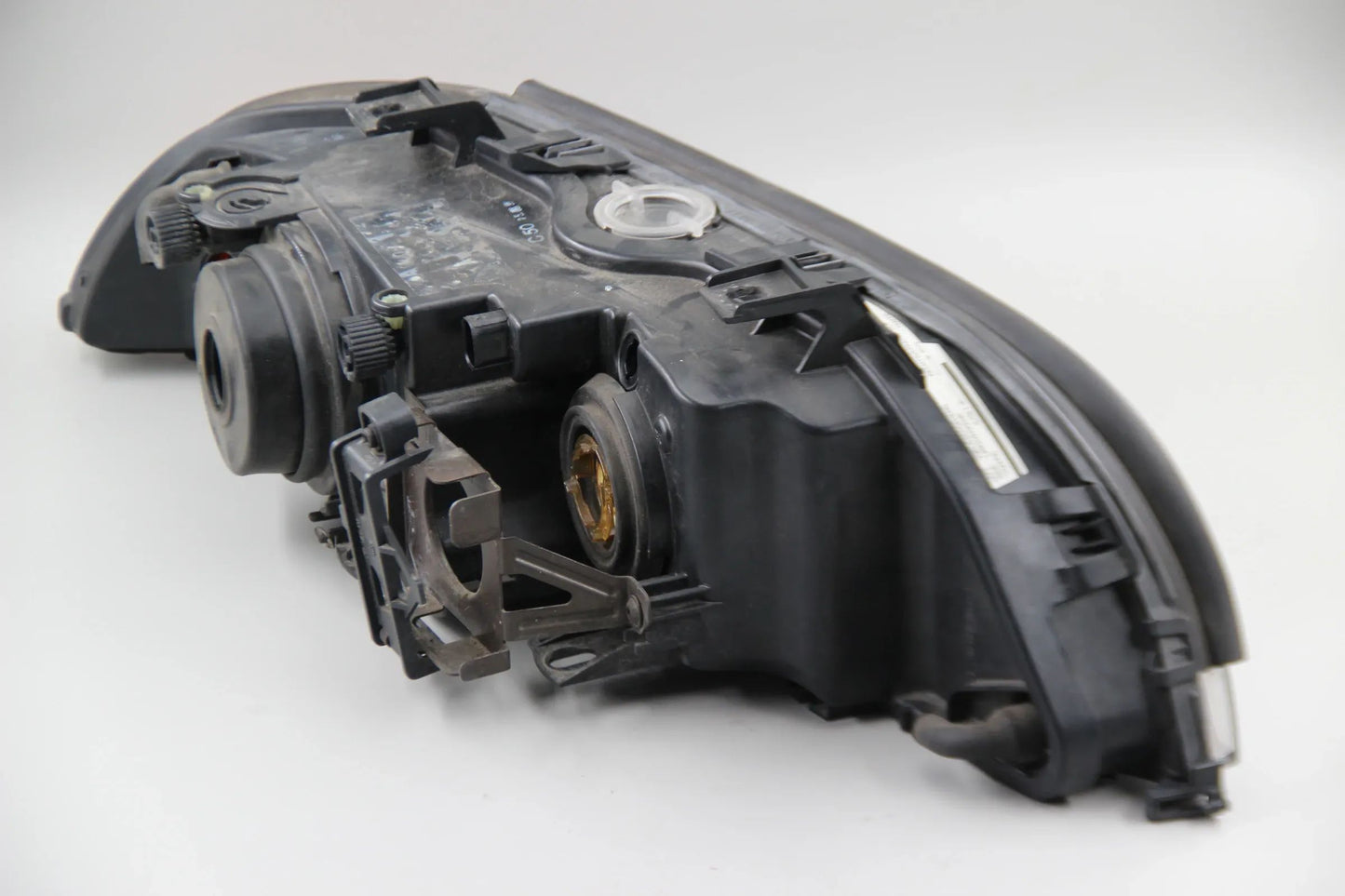 Original BMW E39 Frontscheinwerfer links Hella 15213900