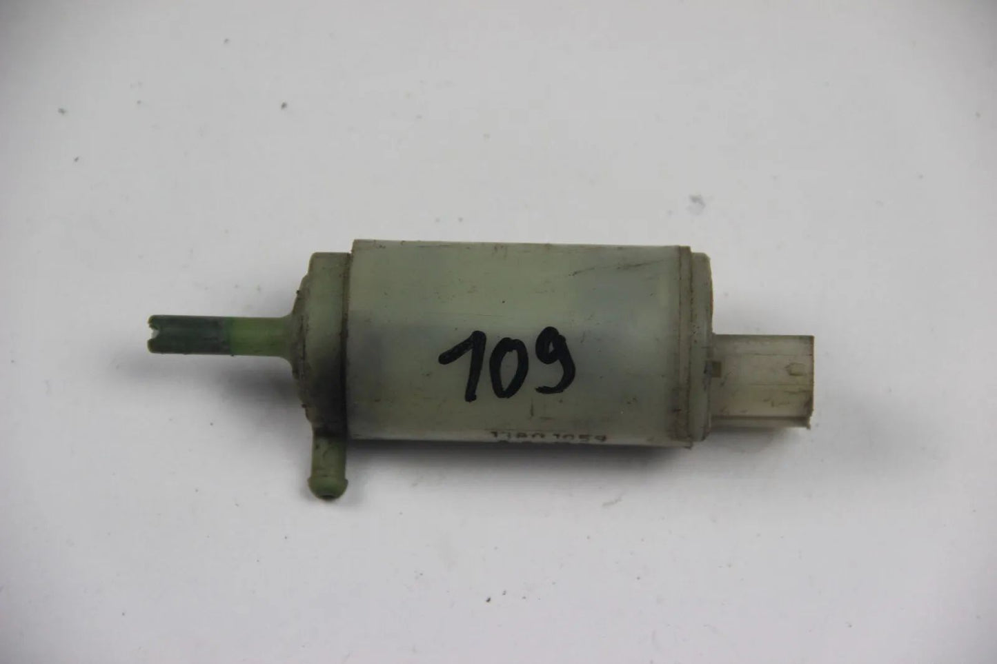 Original BMW E30 Wischwasserpumpe Pumpe 1380105 .9 316i 318i 323i 320i 325i M3