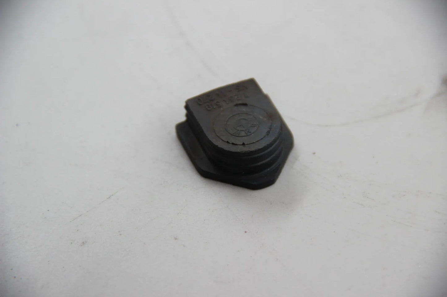 Original BMW E21 320 323i E30 E12 E28 E34 Z1 Verschlussstopfen NOS 11331264519