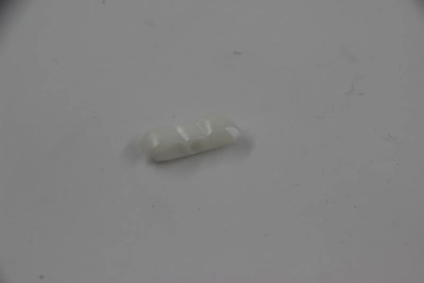 Original BMW E21 E30 E24 E12 E28 E23 Gleitstück Slider Links 54121843424